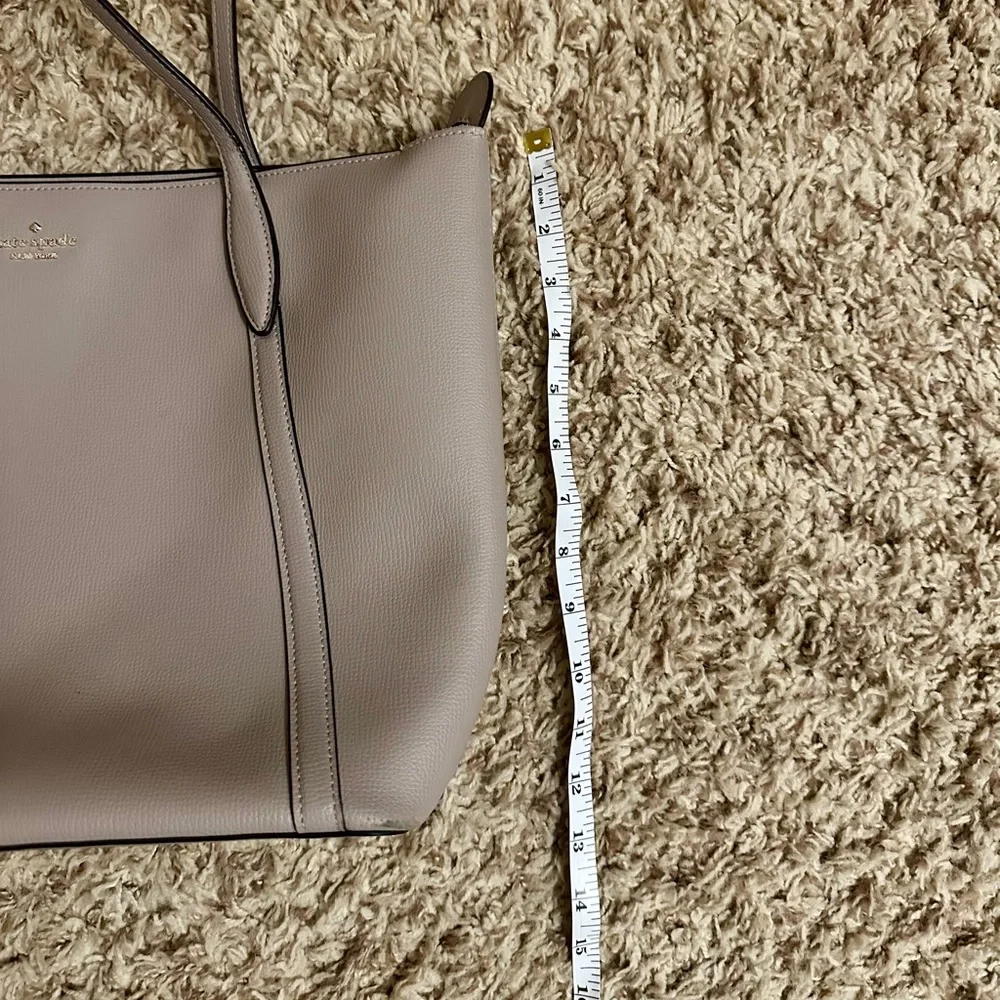 Kate Spade Gray Tote Bag - Picture 8 of 9